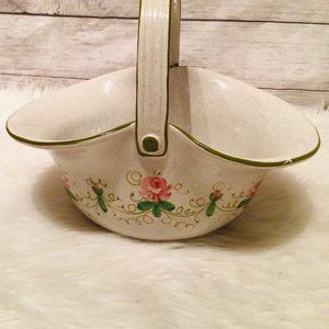 Ethan Allen Country French Ceramic Basket